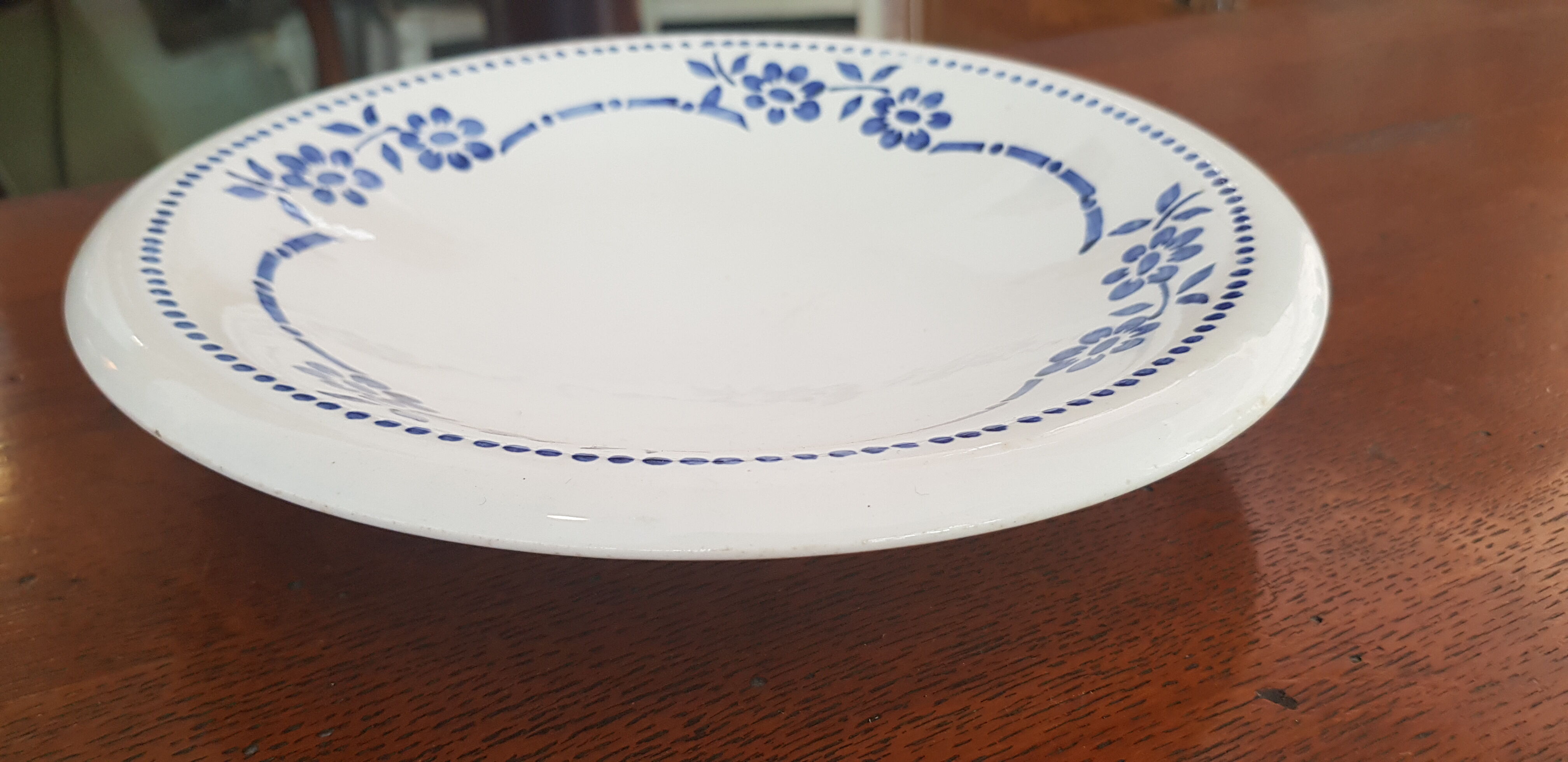 Digoin hollow round dish