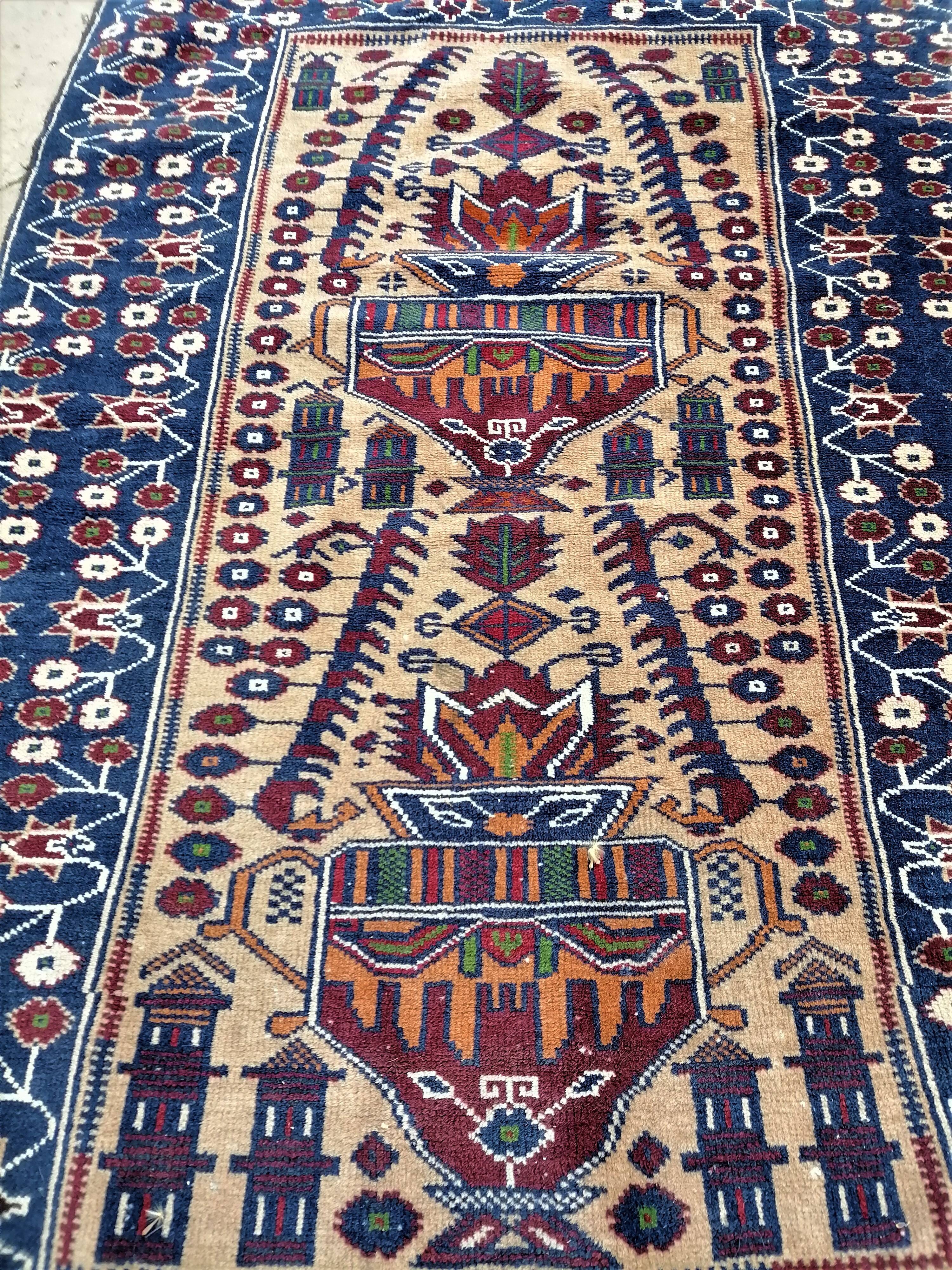 Ancient oriental carpet early 20th century 140 x 89cm