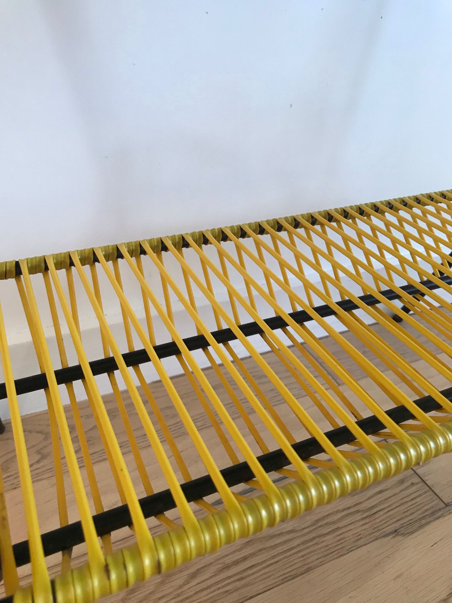 Platinum table range vinyl scoubidou vintage yellow