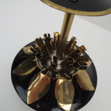 Telescopic cigarette holder in metal mushroom shape