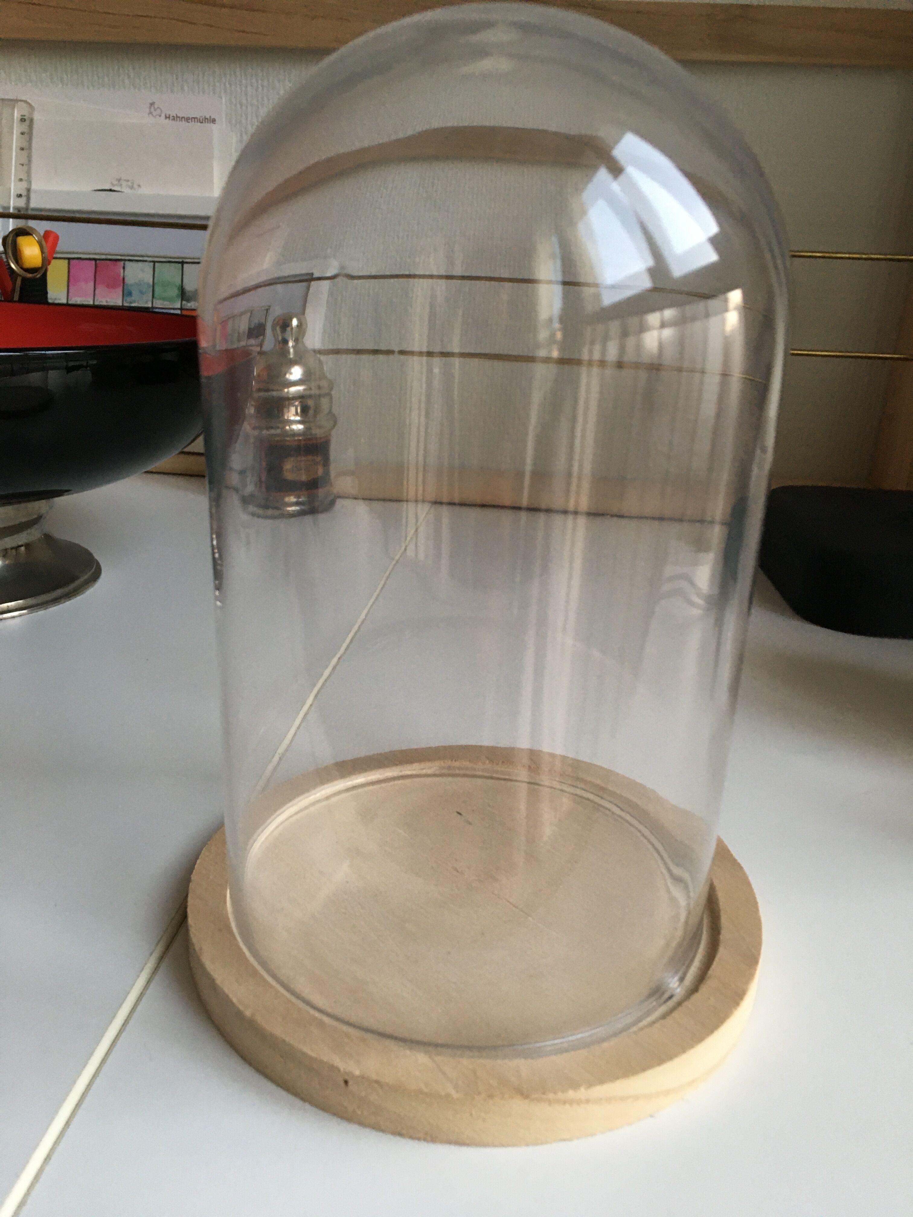 Presentation glass bell