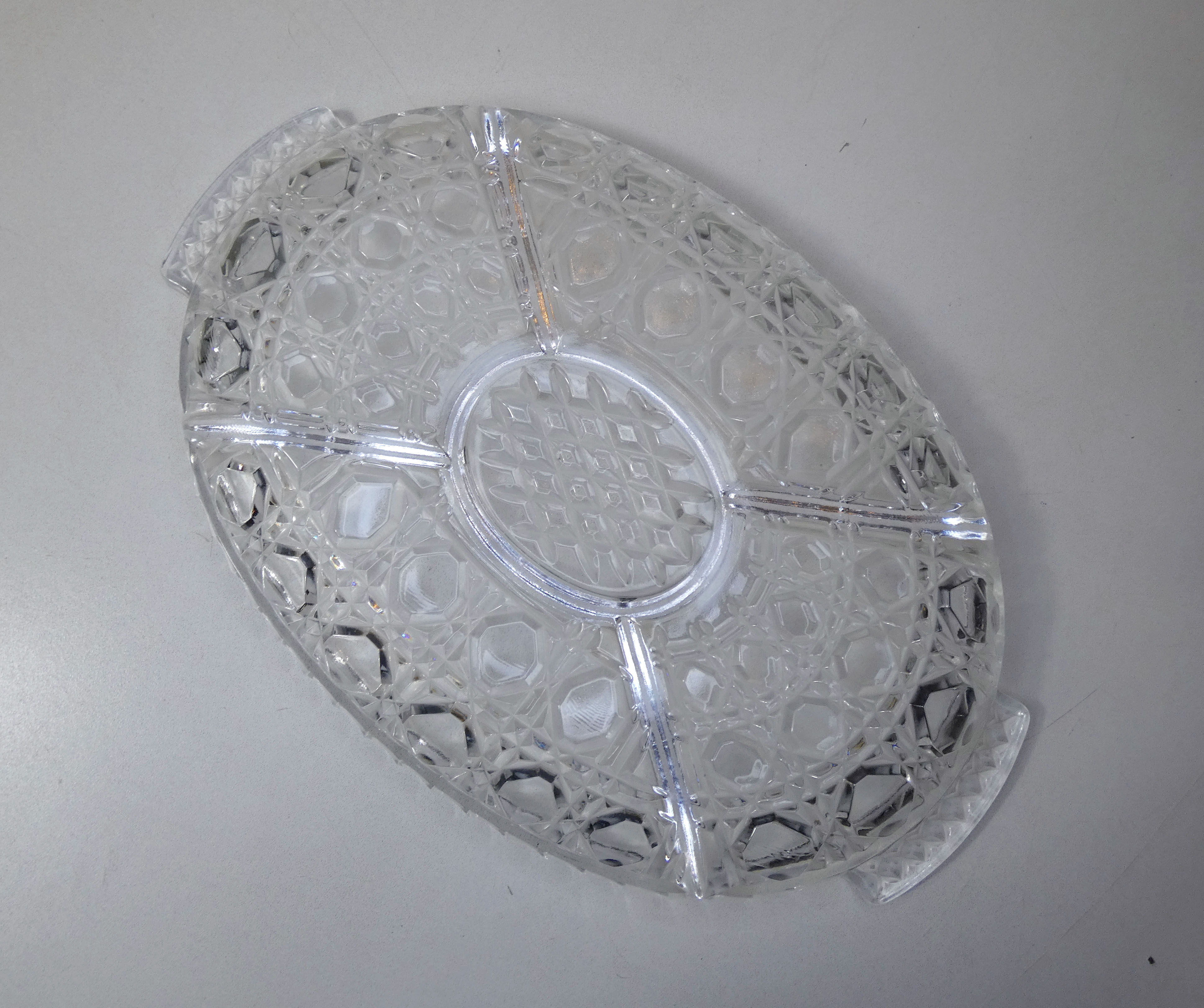 servant dish aperitif in Bavarian crystal 24% vintage cannage pattern
