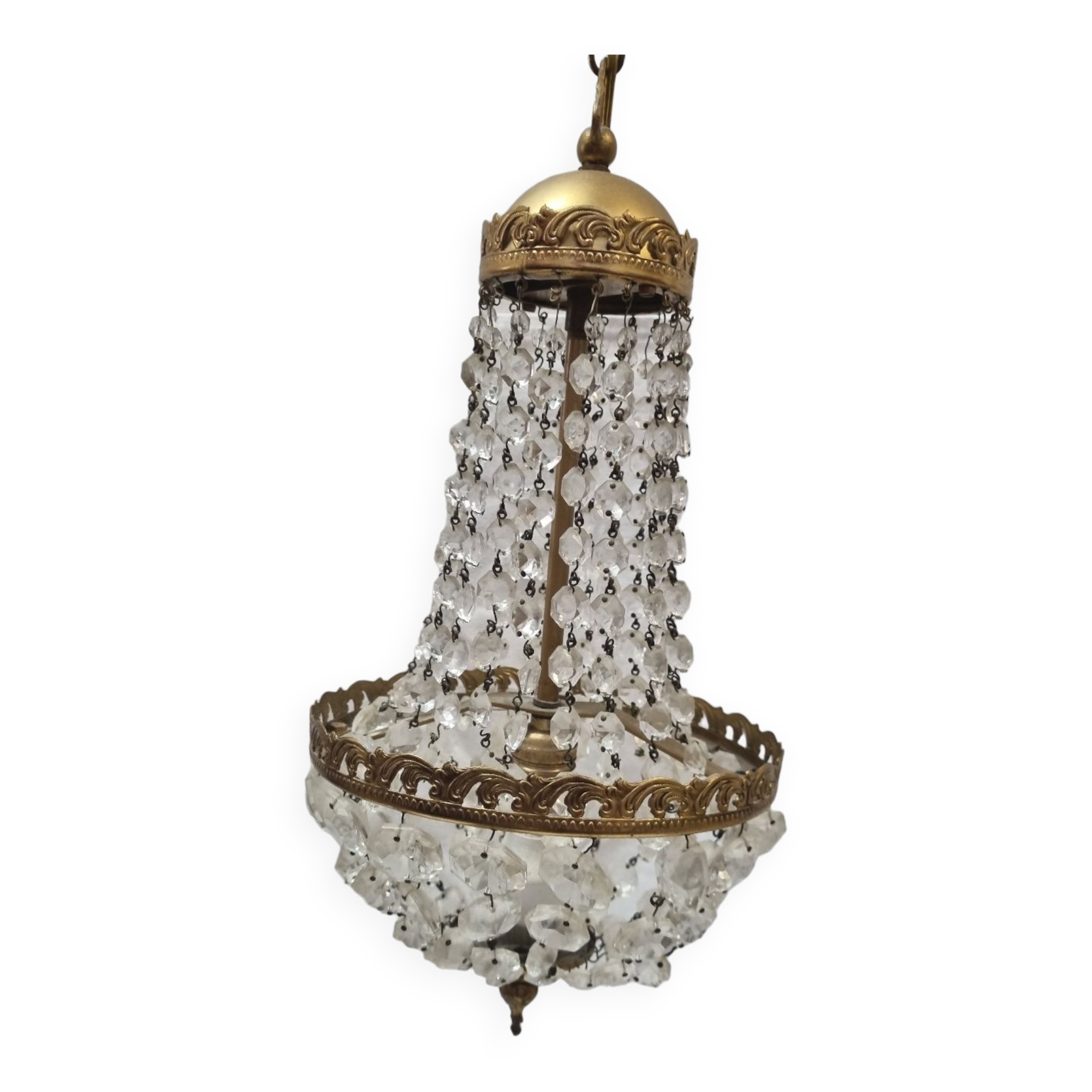 Balloon chandelier with tassels