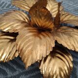 Vintage flower sconce