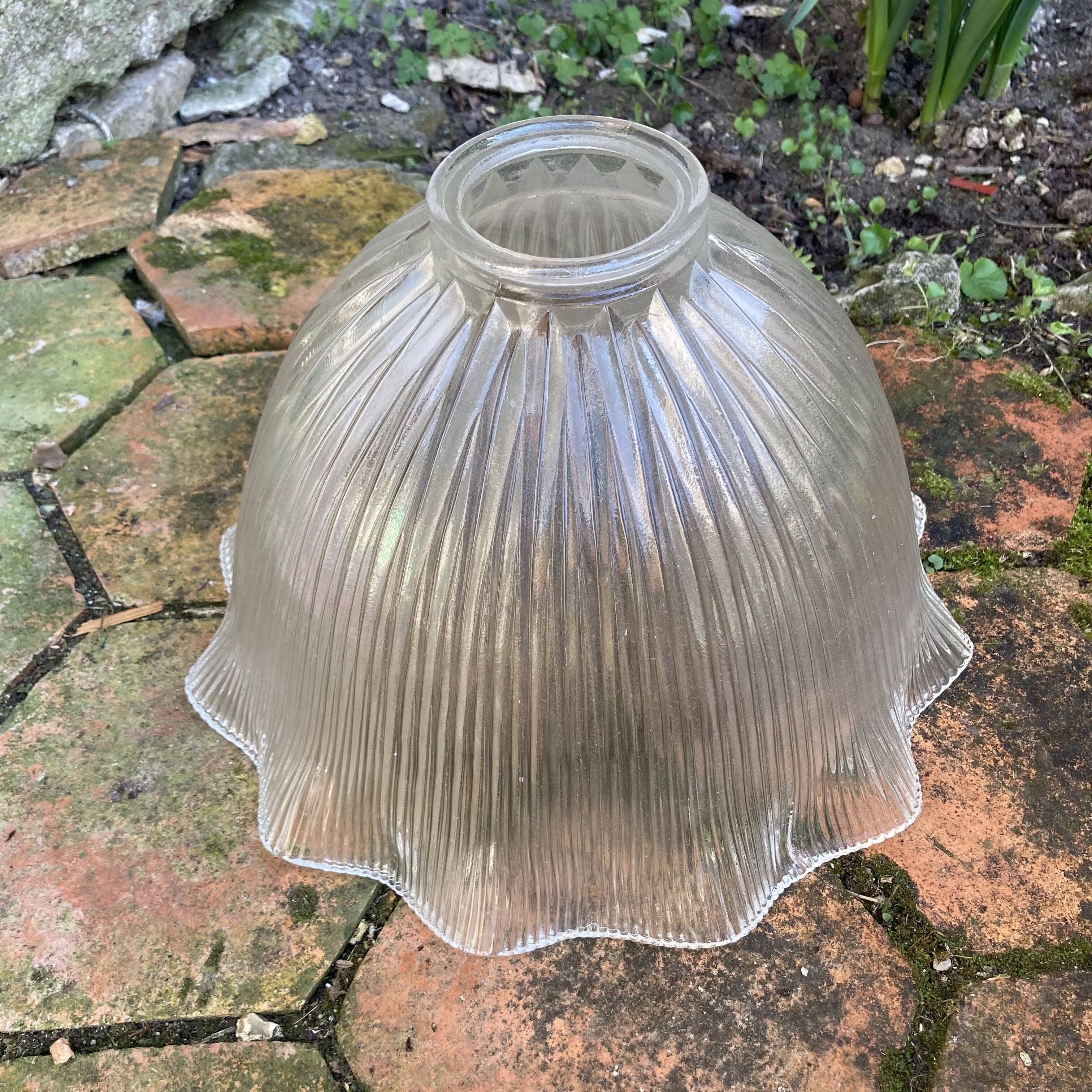 Abat jour en verre vintage