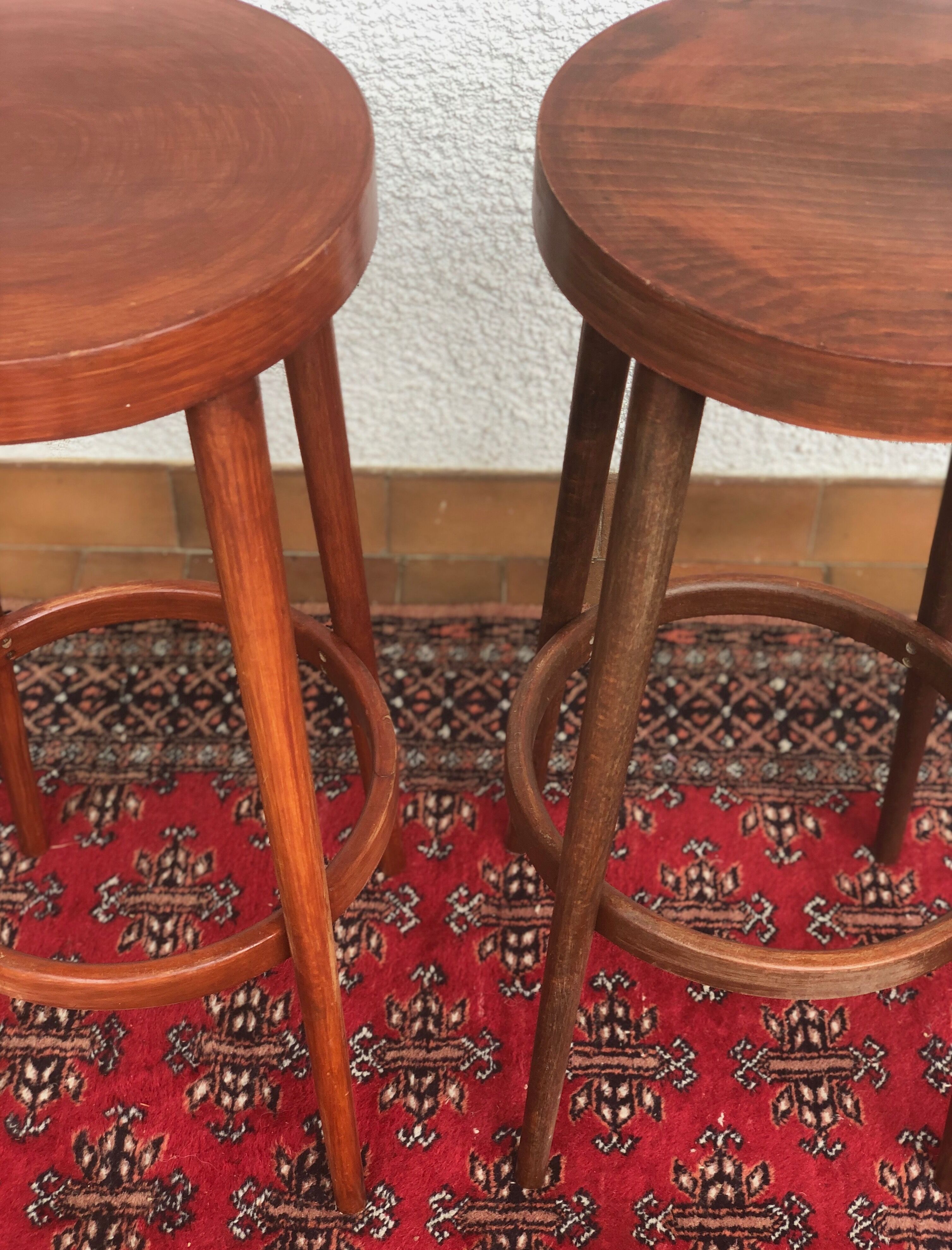 Lot of 2 Baumann-style wooden bar stools