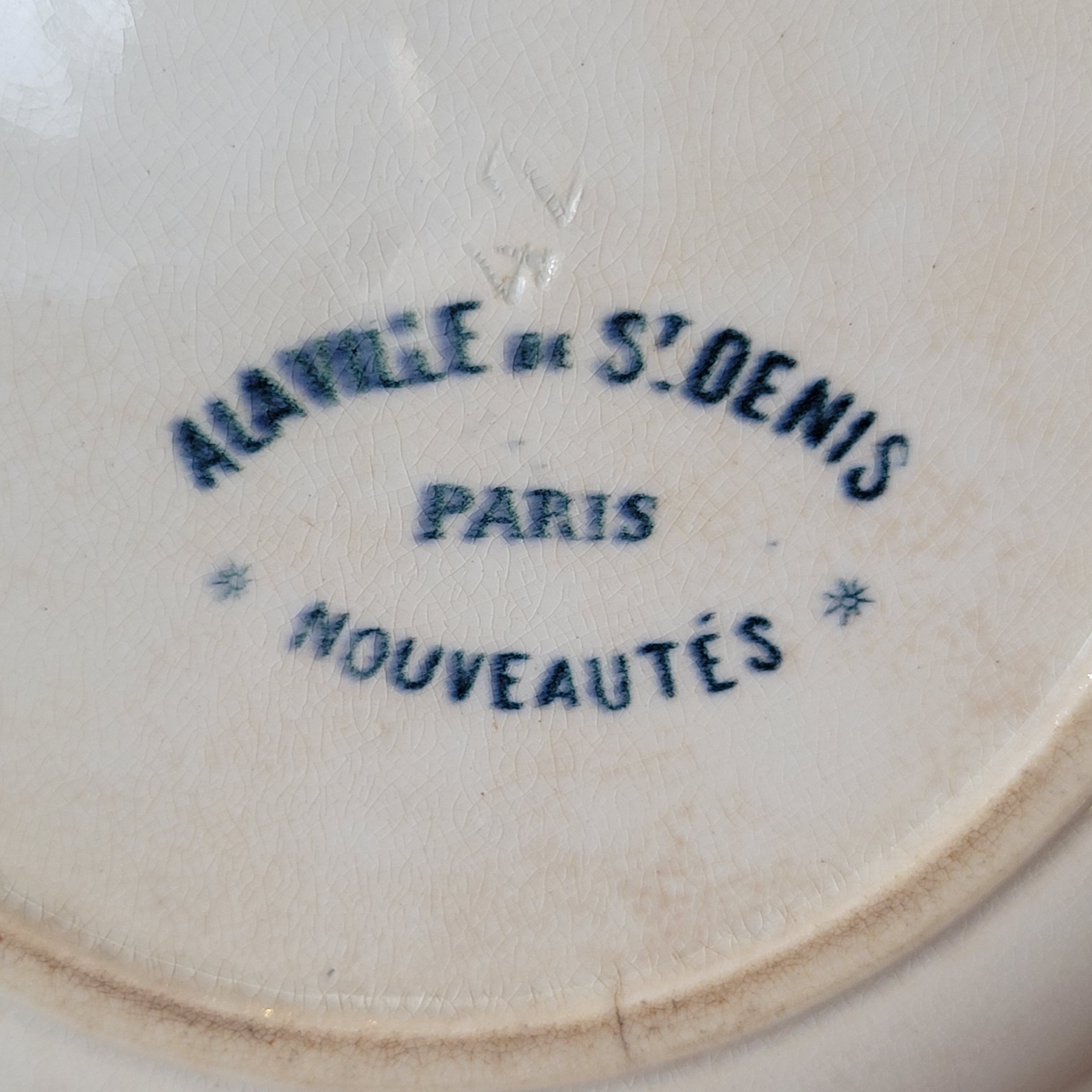 Assiettes A la ville de St Denis Paris nouveautés