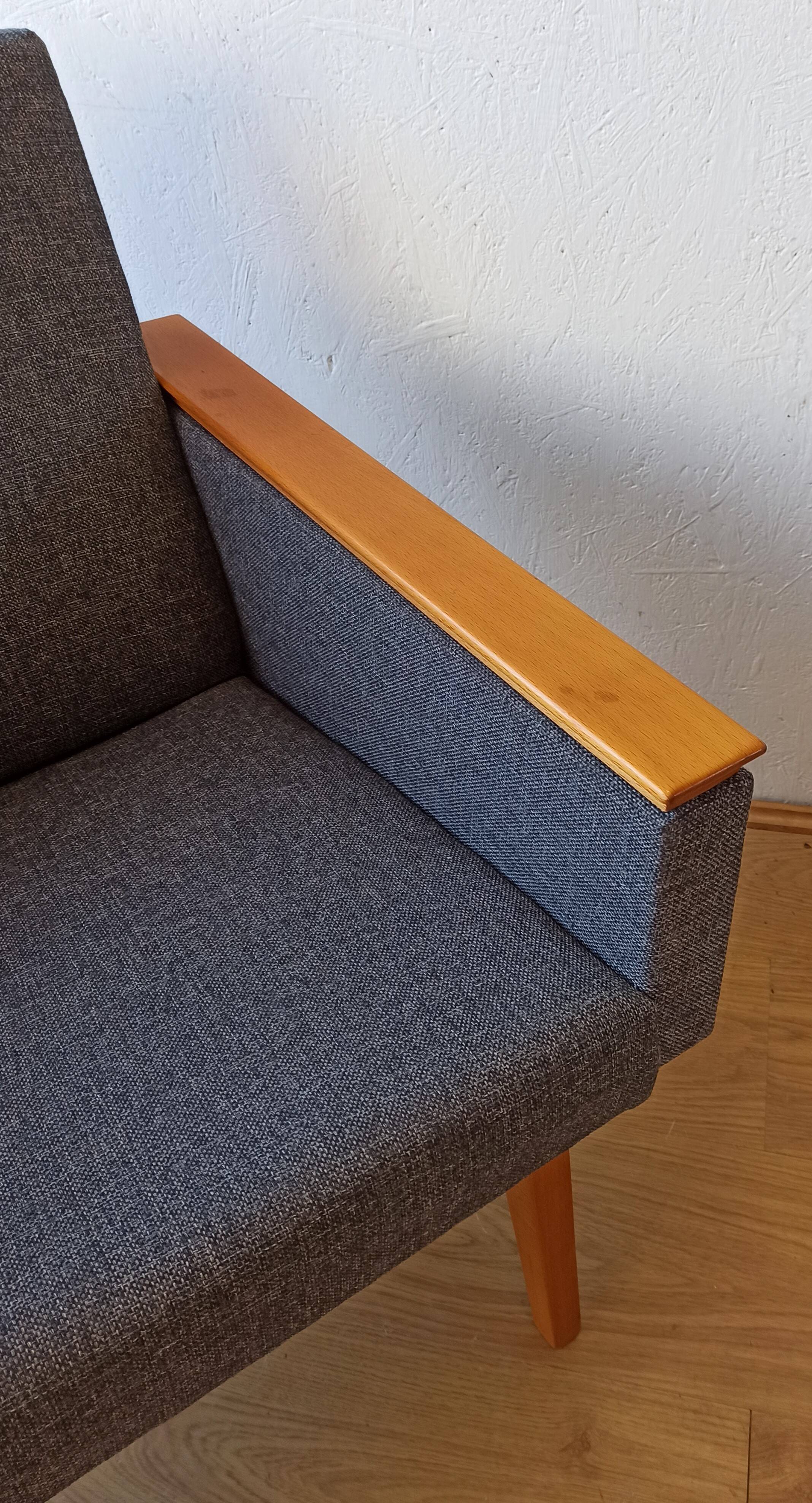 Fauteuils modernes du milieu du siècle 1970. Ensemble de 2.