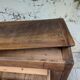 Buffet bas en bois massif sur roulettes – style industriel & campagne