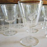 Service de 33 verres à pied & carafe