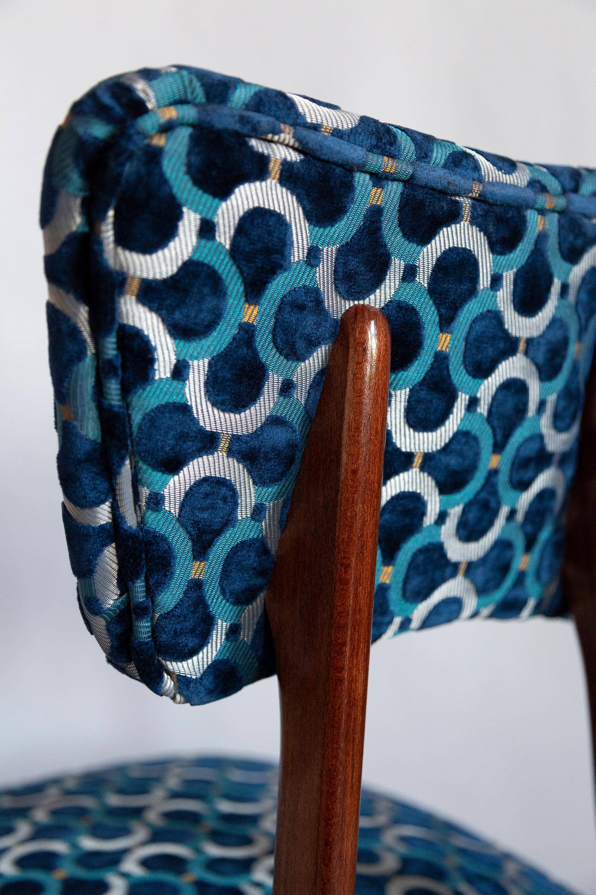 Chaise Butterfly Mid-Century en Velours Scarabeo Bleu et Bois Foncé, Europe, 1960