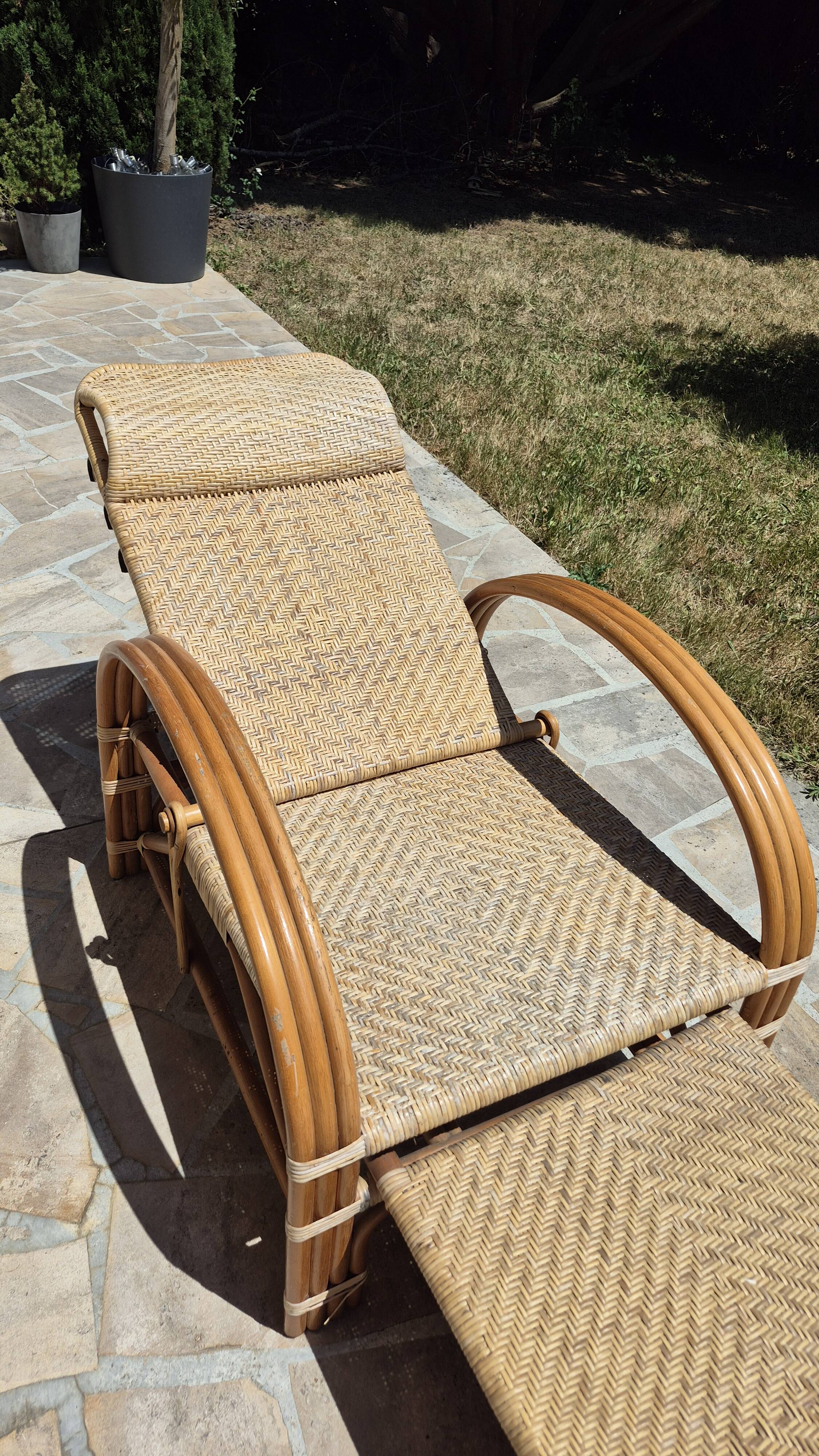 Vintage rattan and bamboo chaise longue, circa 1960s Italy.