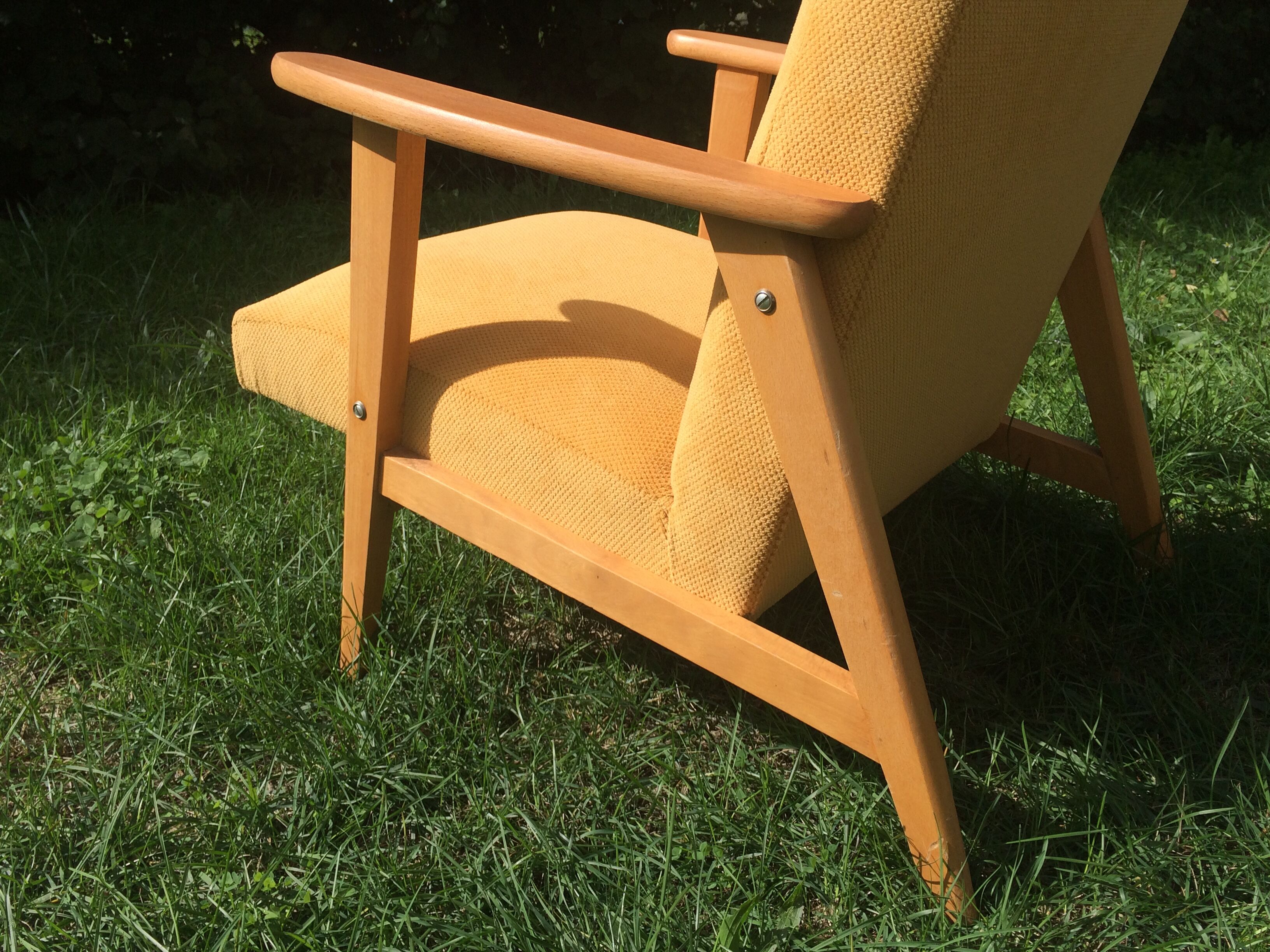 Vintage chair feet yellow compass - 60s