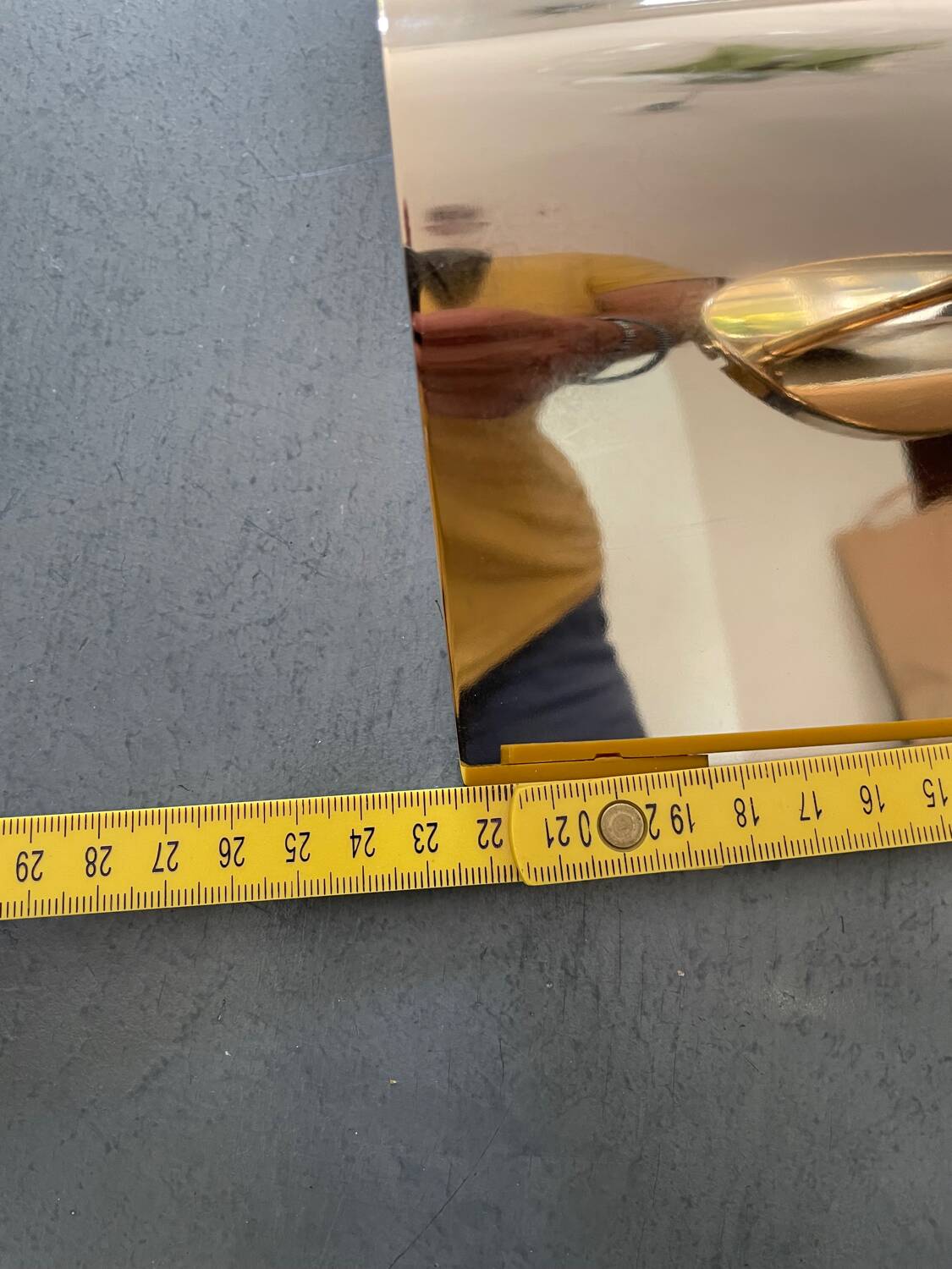 SCE brass wall light