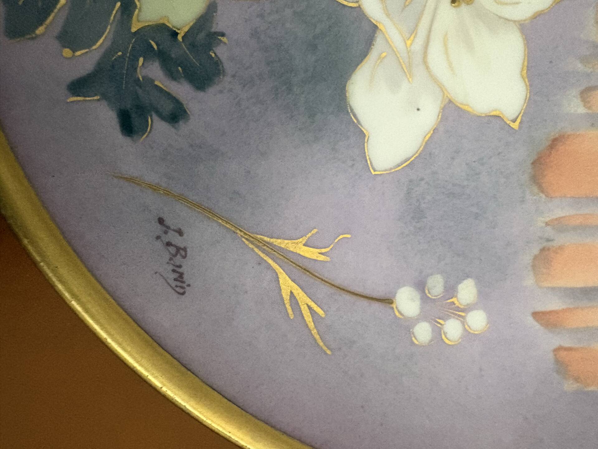 Decorative porcelain plate