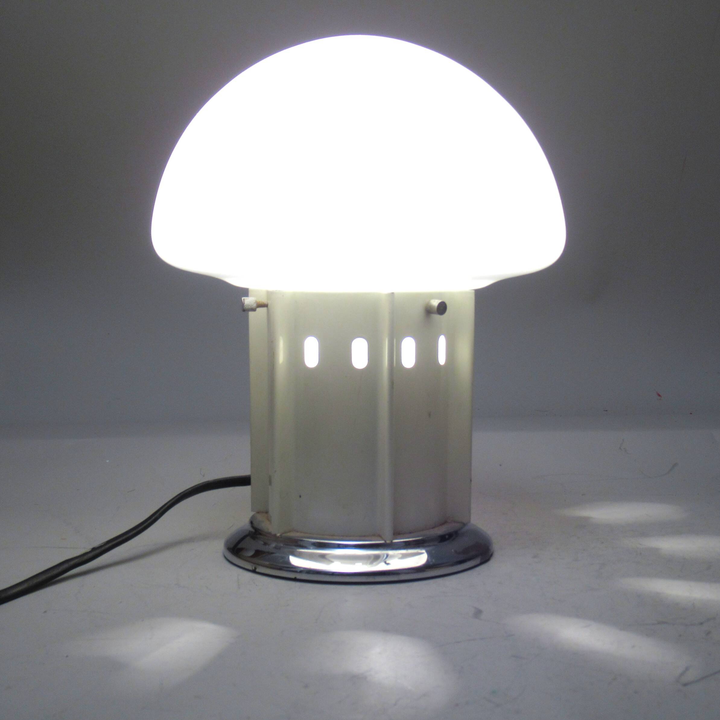 Italian mushroom lamp from the 1960s.