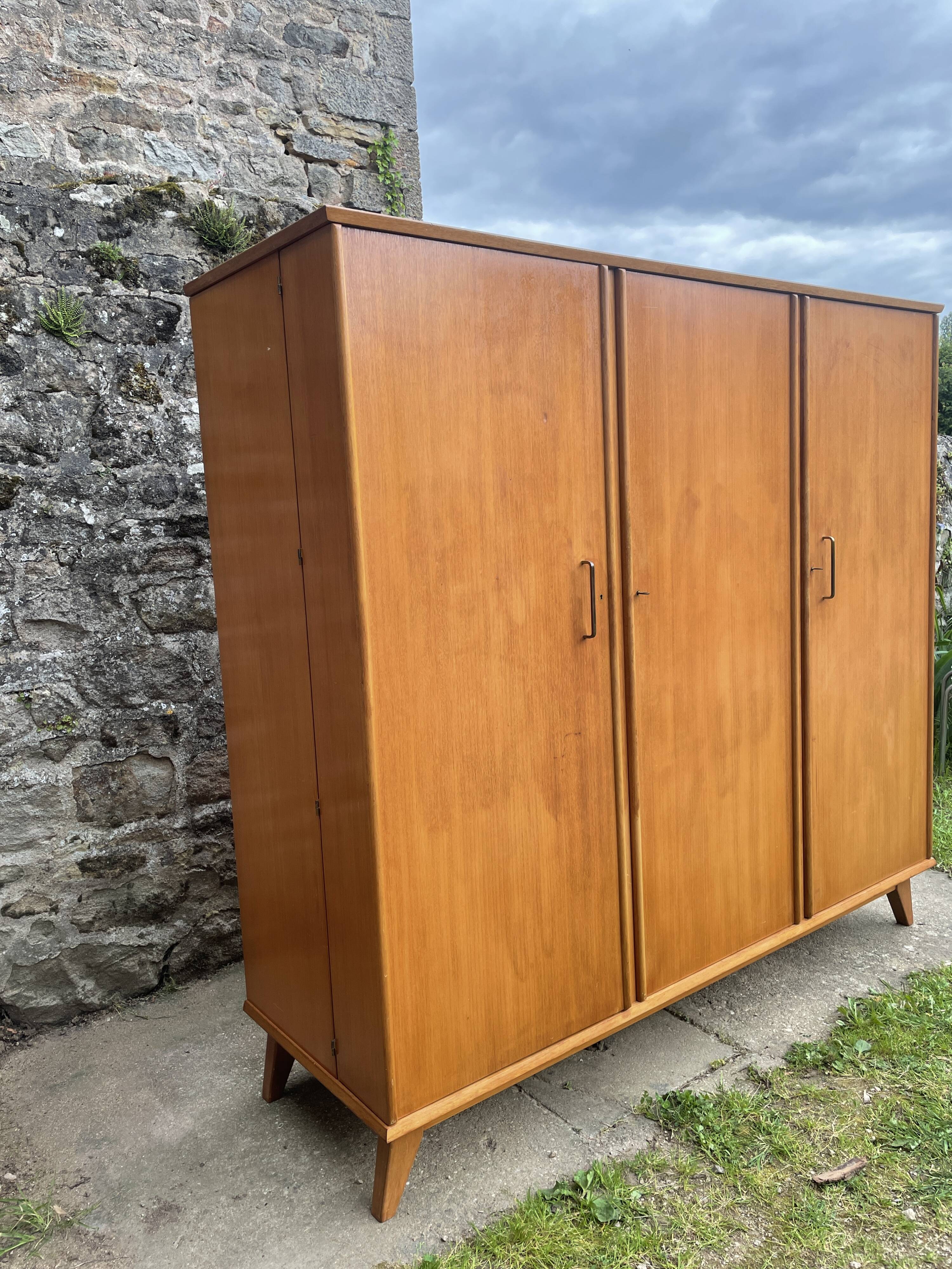Wardrobe dressing room 1960