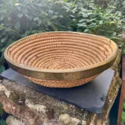 Large wicker basket in rush and brass in the style of Gabriella Crespi from the 1960s.