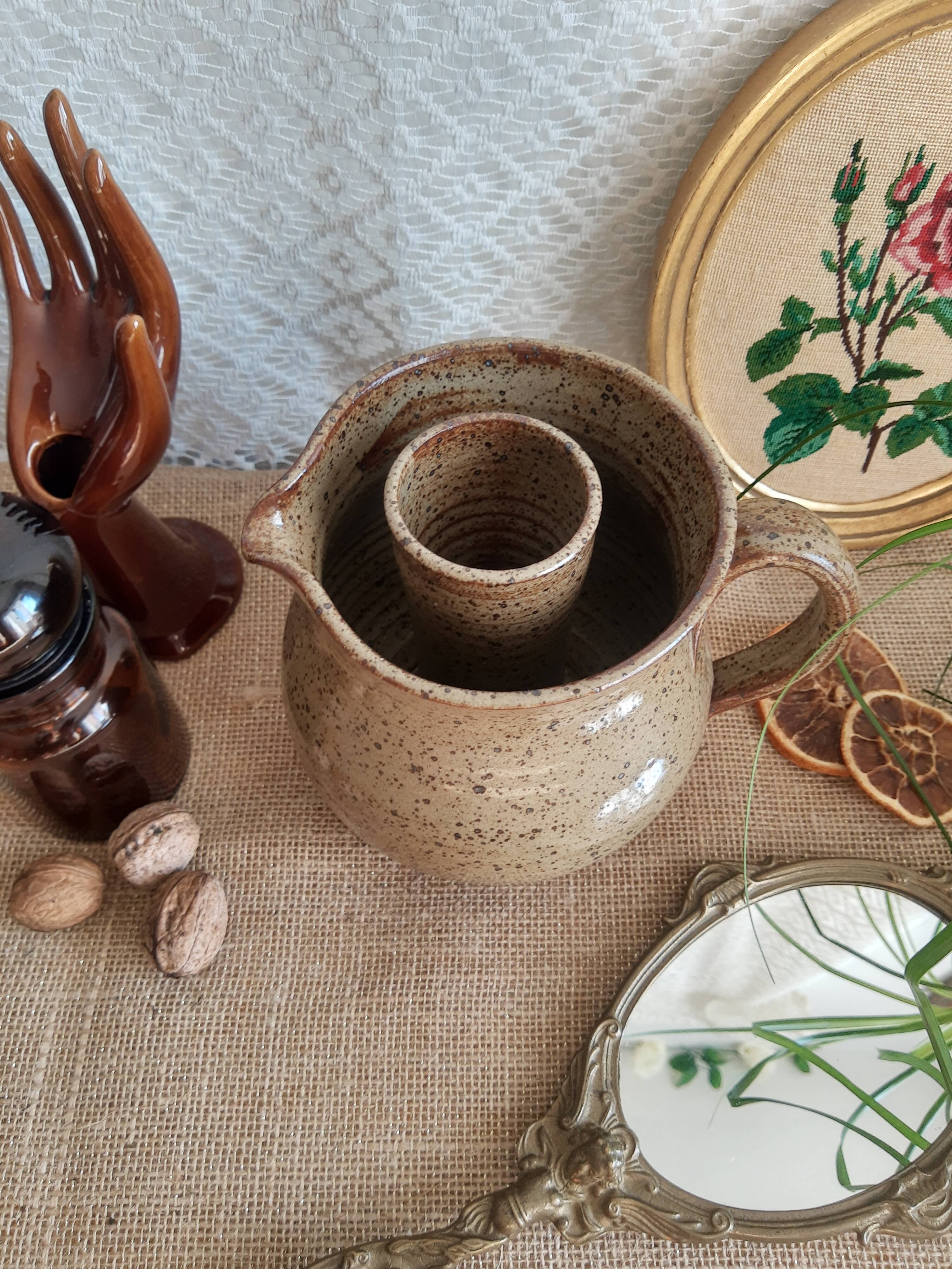 Enamelled stoneware decanter / pitcher with ice cube reserve - vintage