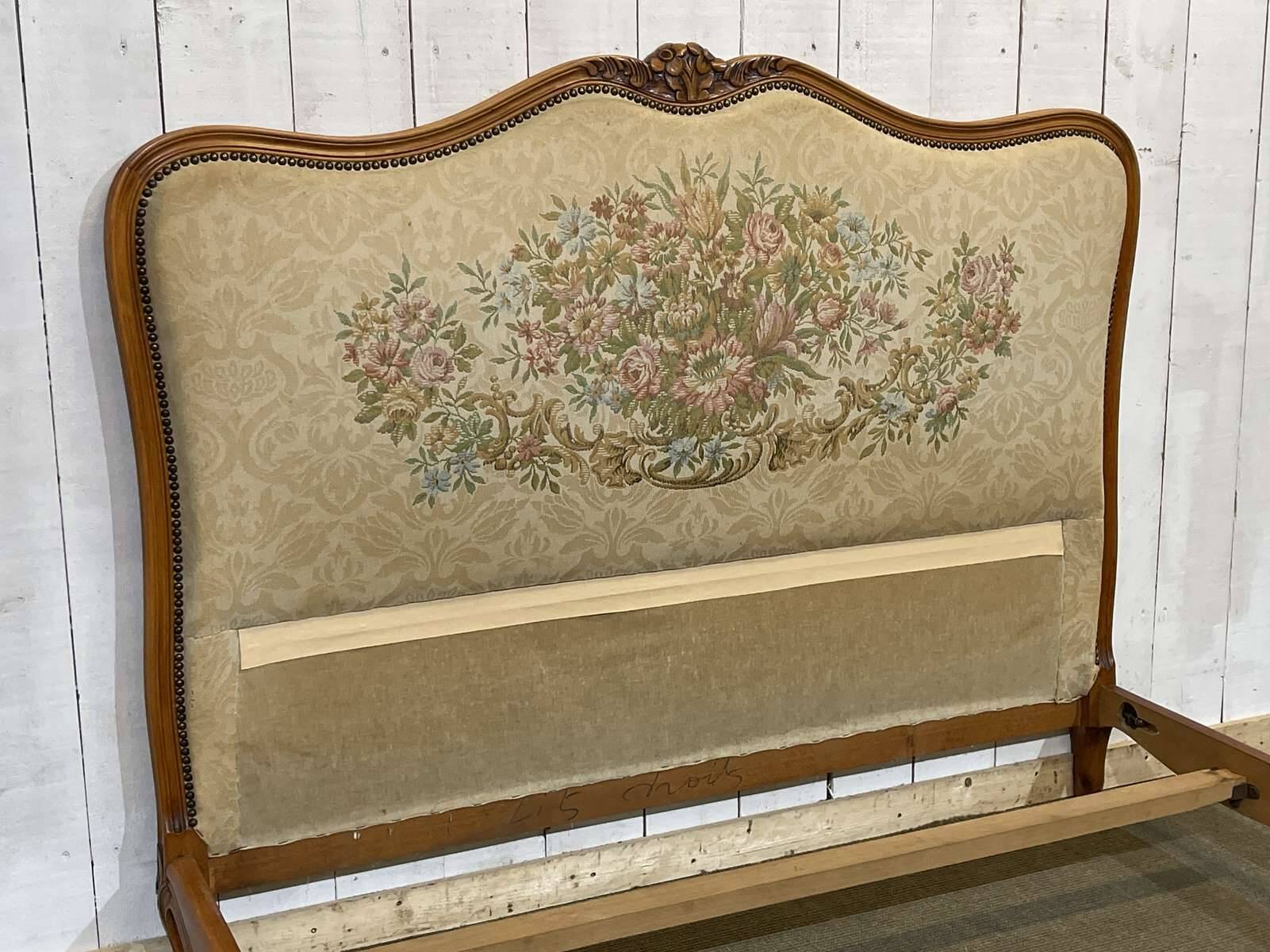 Lit basket in Louis XV style from the 1970s.