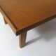 plateau sur pied en bois
