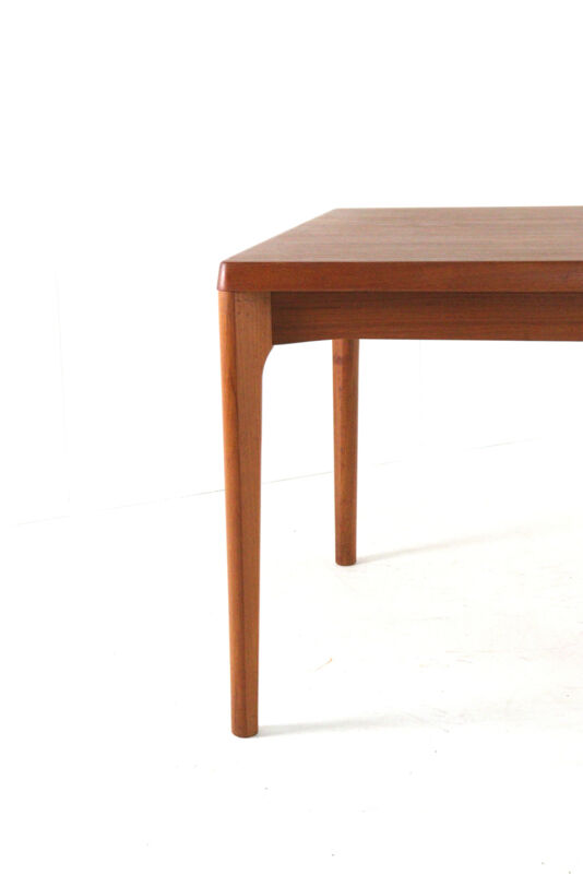 Henning Kjearnulf Vejle rectangular extendable dining table XL - danish