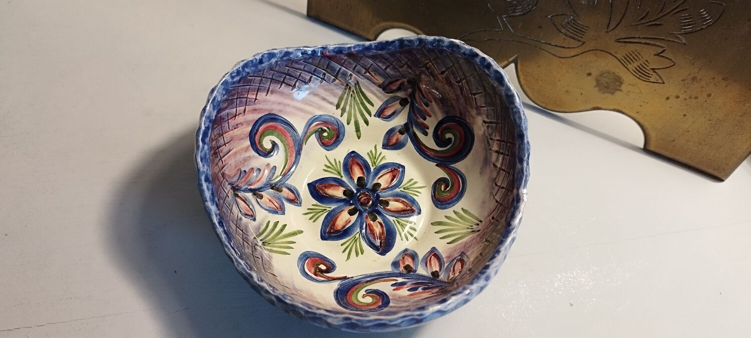 Vide poche en céramique signé Leray