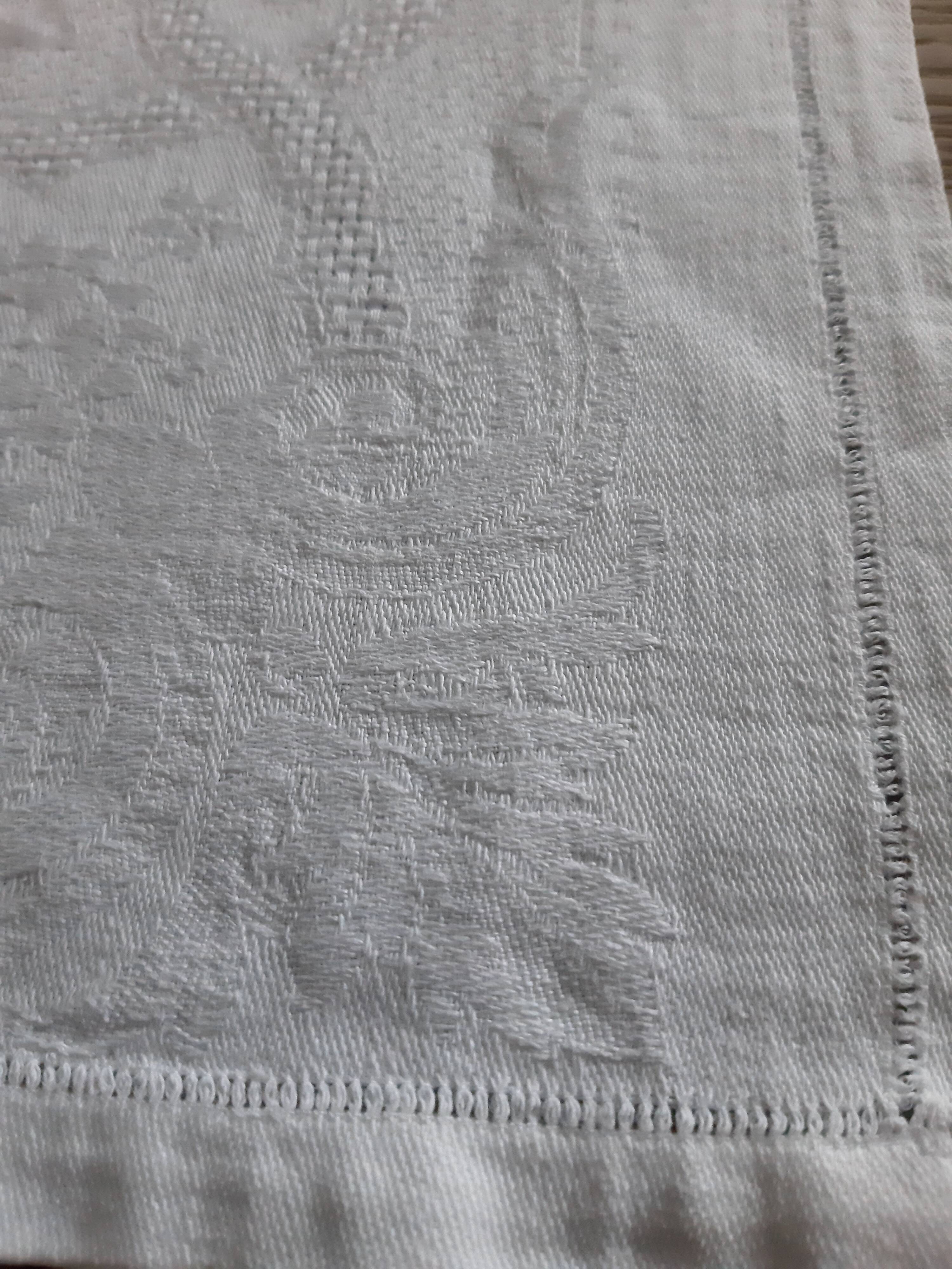 3 old towels