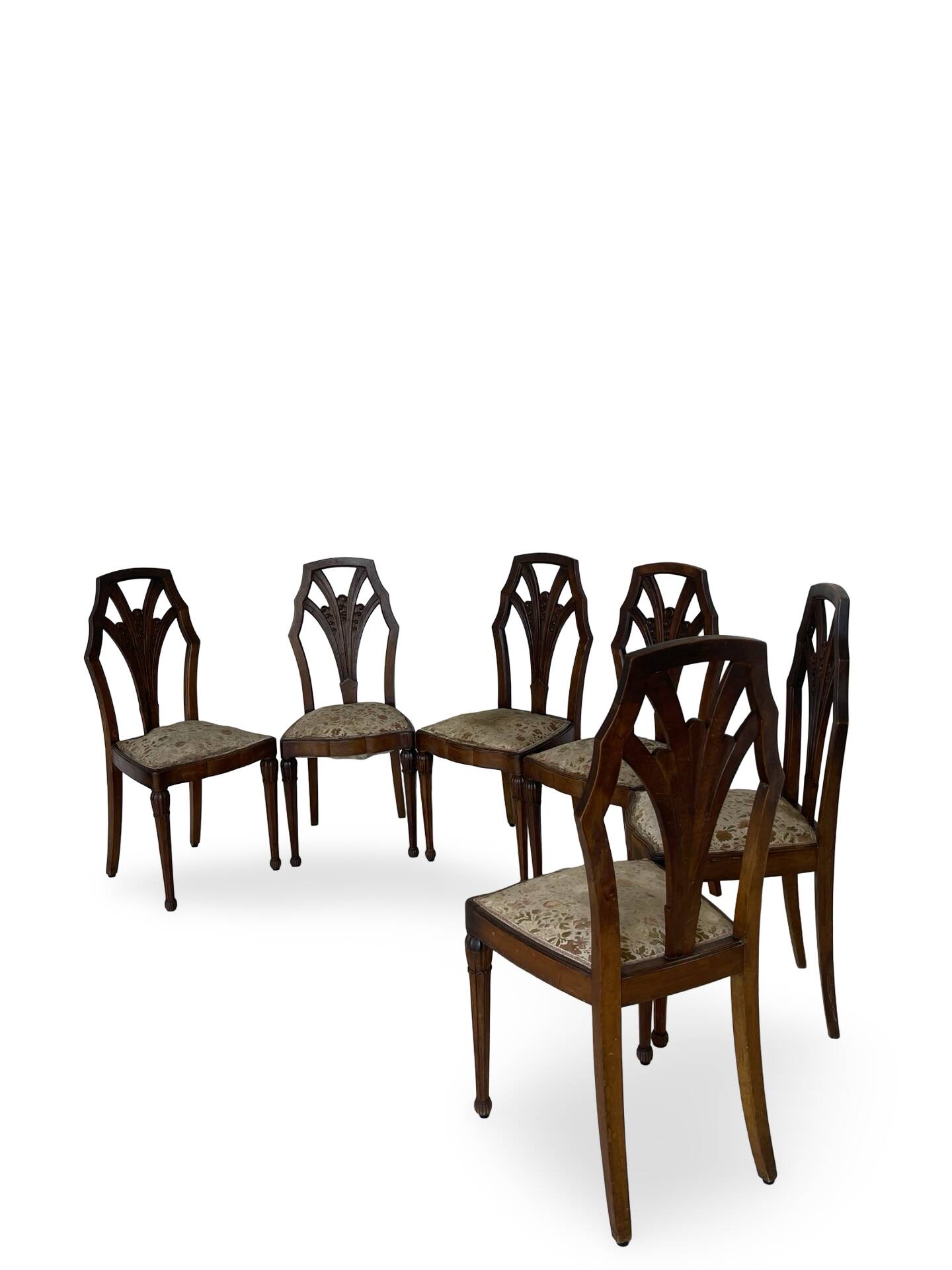Ensemble de 6 chaises de salle à manger en noyer sculpté Art Déco, années 1920/1930