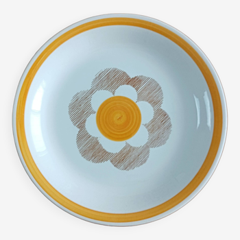 Round orange flower dish