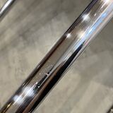 Table d’appoint chrome et skai noir vintage style Bauhaus vintage 1970