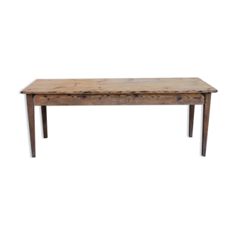Farm table