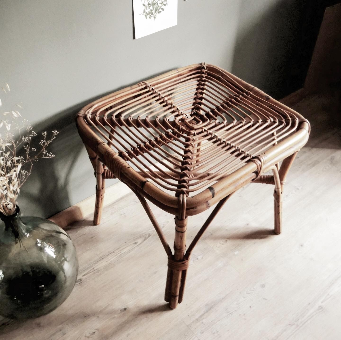 Rattan table