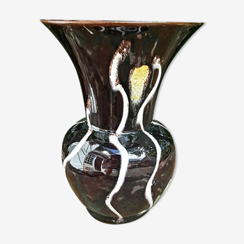 Vase from the 1930s
