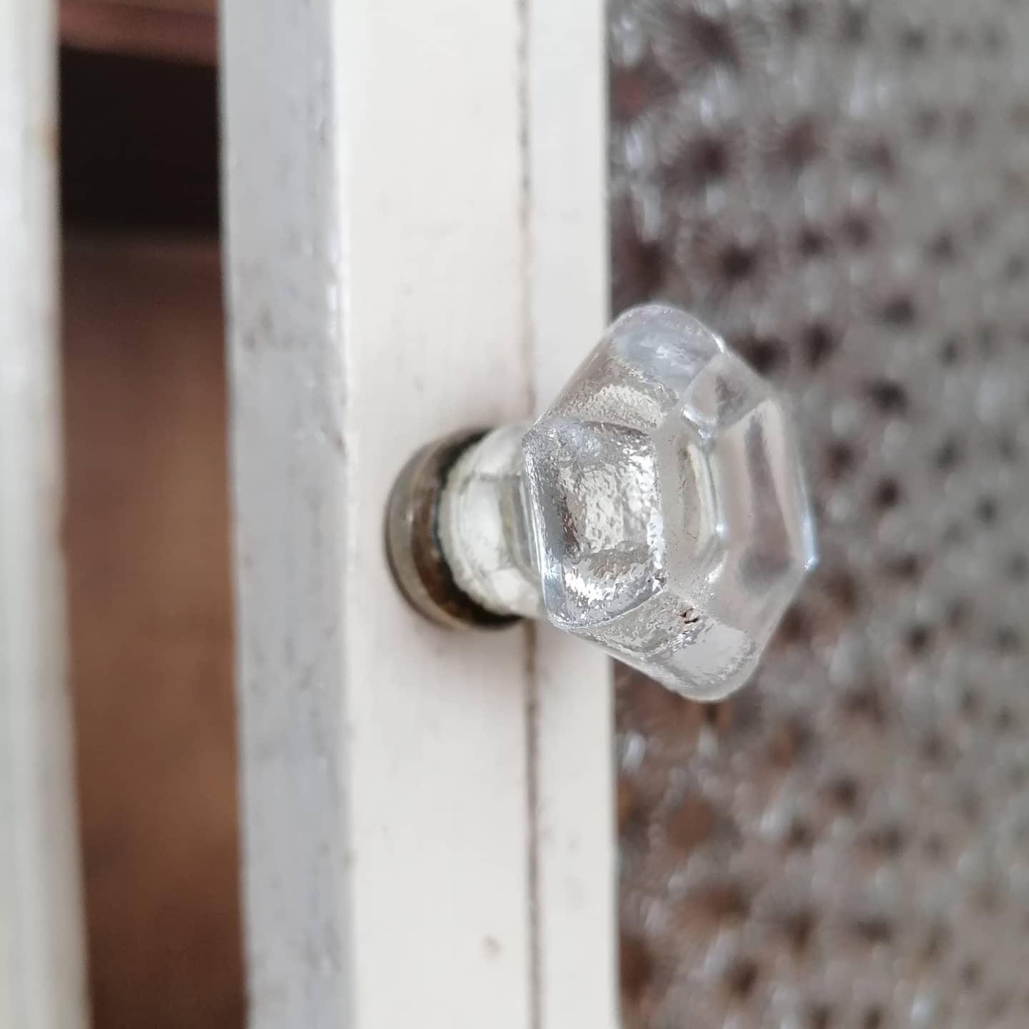 Toilet wall cabinet or pharmacy