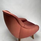 Mid-Century Armchair in Pink Satin in the style fo Gio Ponti, Italy, 1950s