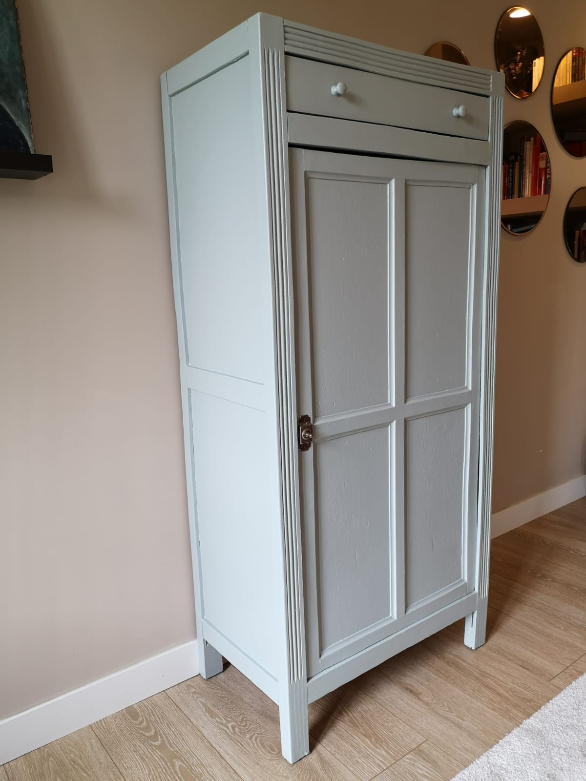 Small Parisian wardrobe redesigned