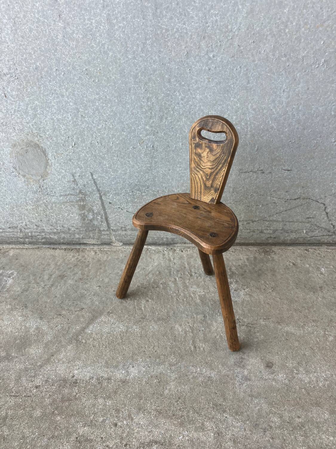 Brutalist tripod stool with backrest, France, vintage 1950s