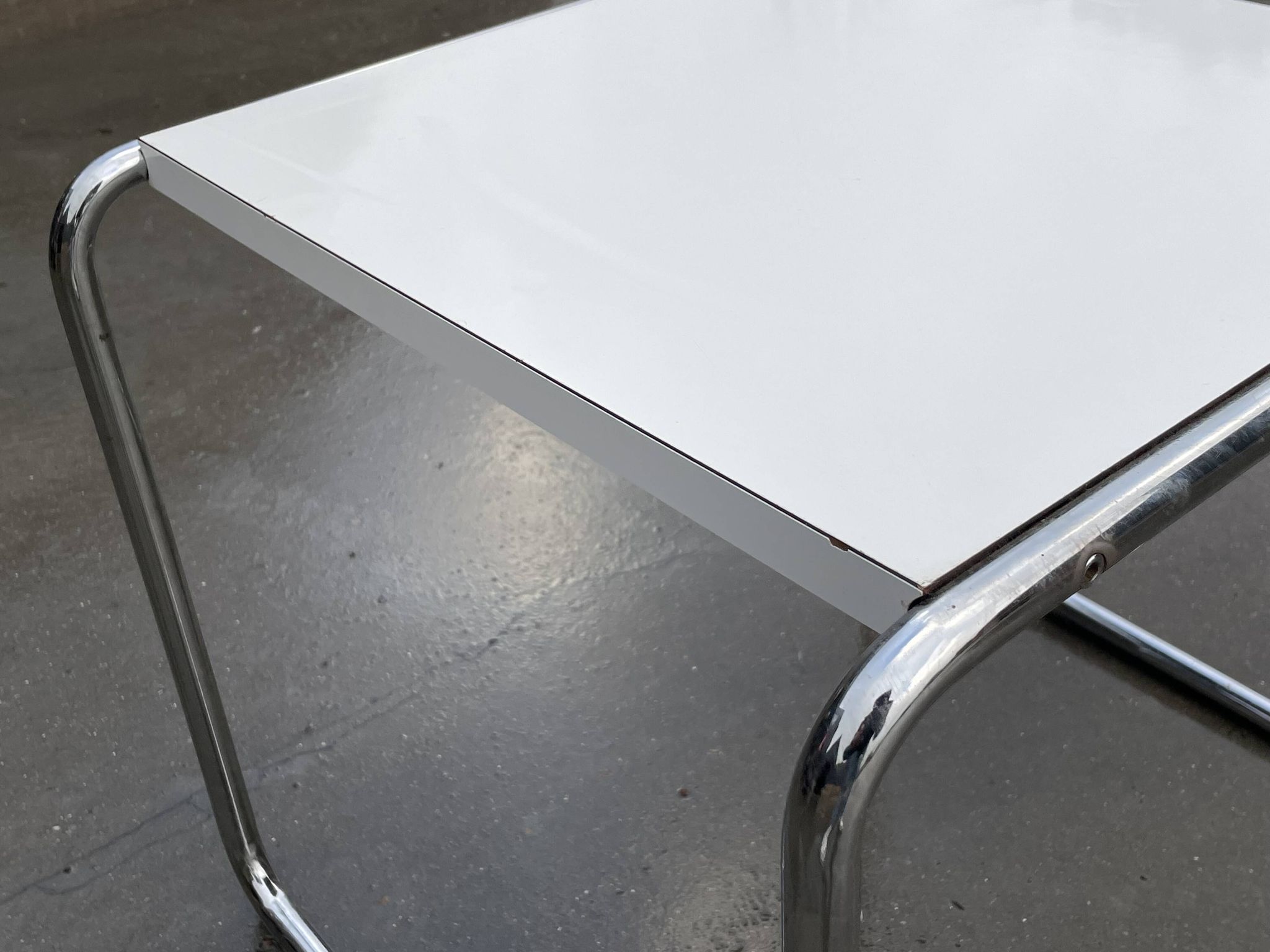 Table basse vintage Gavina "Laccio", design Marcel Breuer 1970