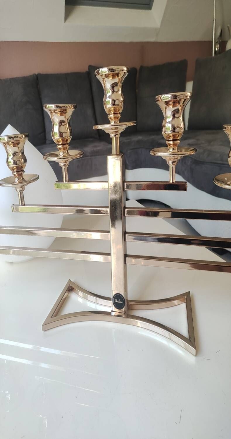 Large Aulica Menorah/Jewish Candlestick with 9 lights. In gold-plated metal.