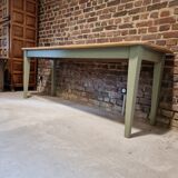 Farmhouse table