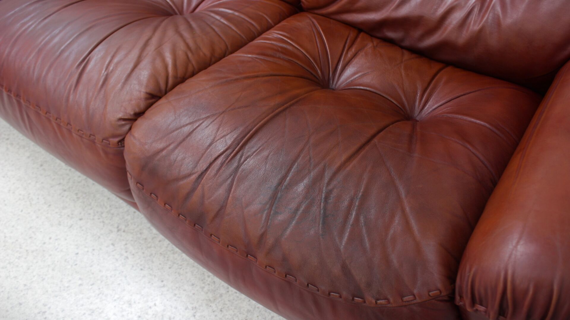 Vintage leather 3 seater sofa Mobil Girgi, 1970s