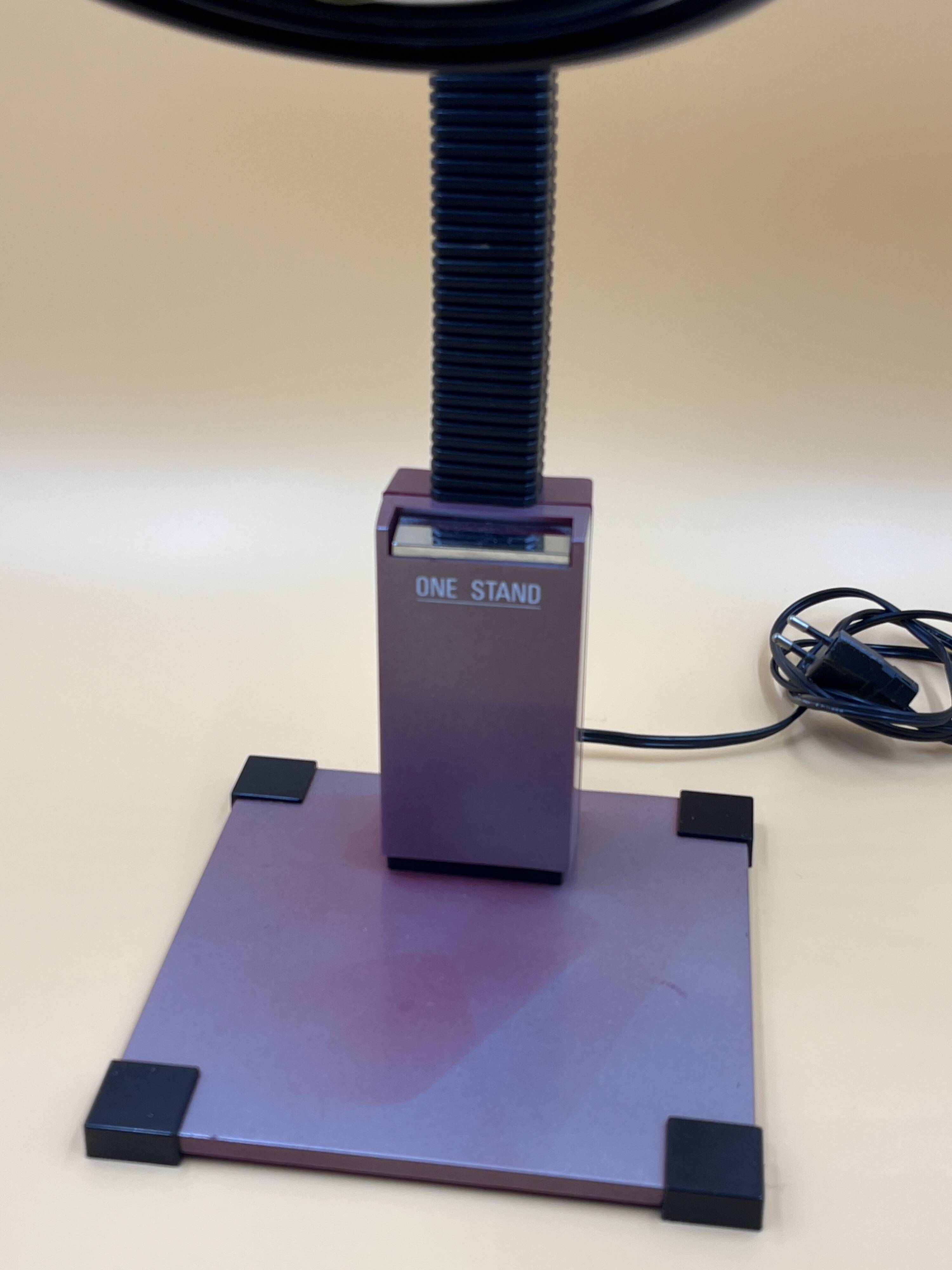 2 lampes de bureau post-modernes « One Stand », années 1980