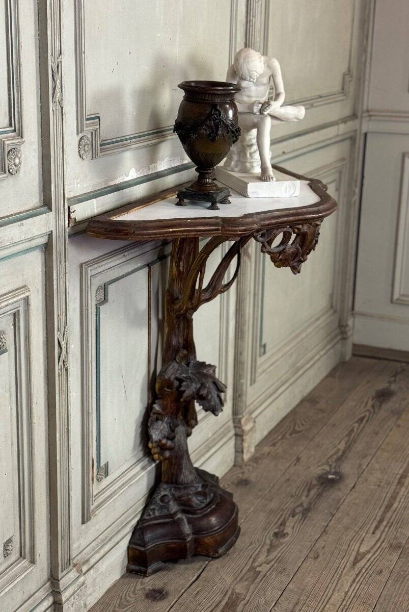 Console en bois sculpté et doré, Italie du Nord, XIXème siècle