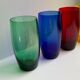 Lot de 4 verres à eau design en verre coloré années 70