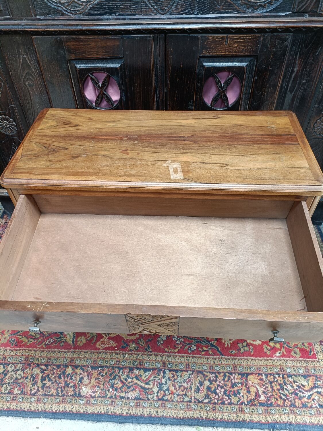 Commode Art-déco années 40, placage noyer