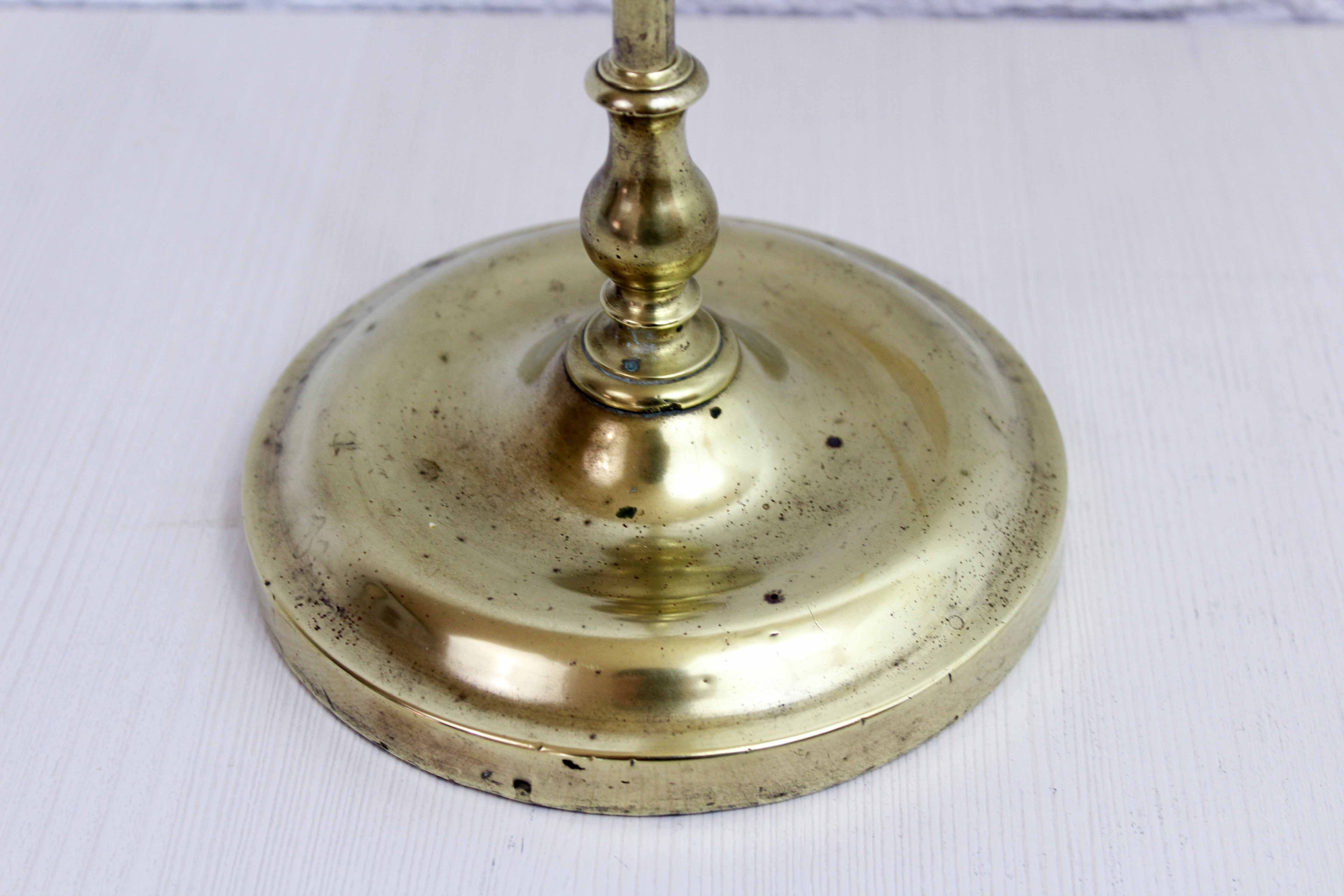 30s swan collar lamp