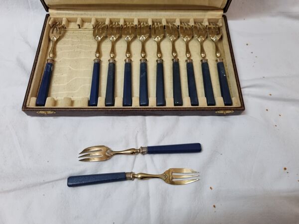 12 fourchettes à gâteau en vermeil début XXéme
