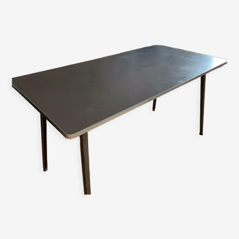 Table Friso Kramer