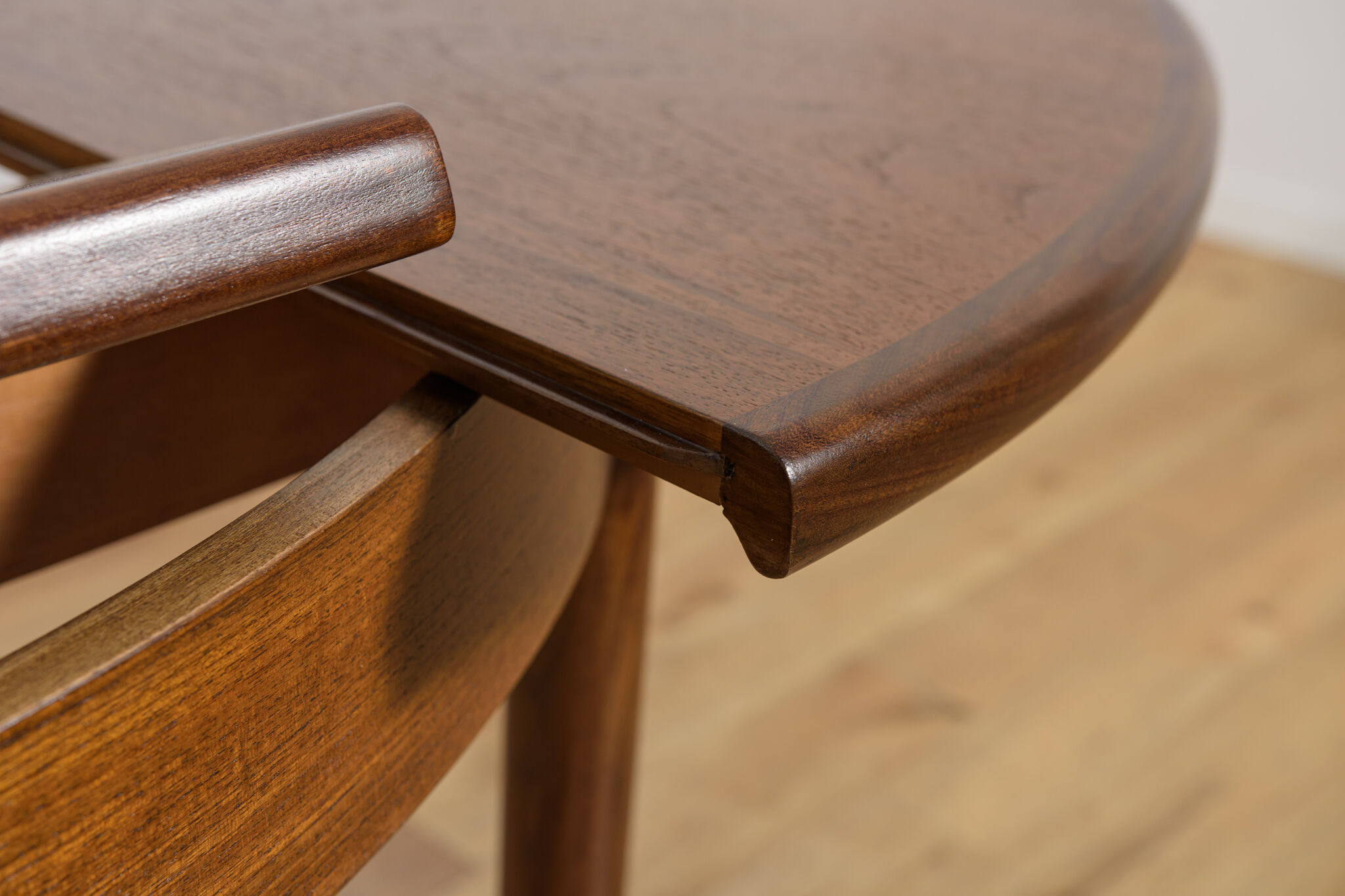 Mid-Century Round Teak Extending Dining Table from G-Plan, United Kingdom, 1960s